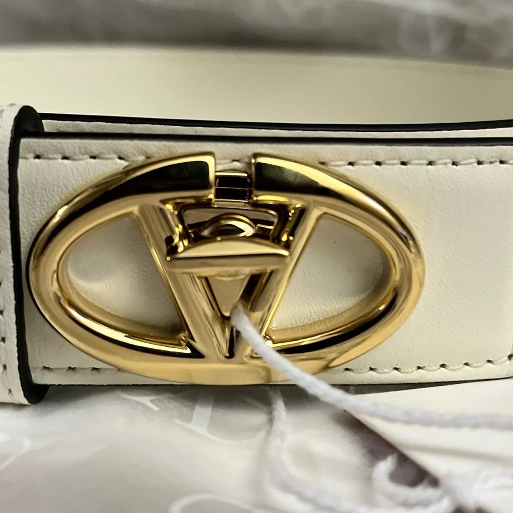 Valentino Garavani
The Bold Edition VLogo belt - Picture 6 of 12